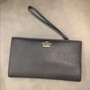 Like New Kate Spade wallet or clutch